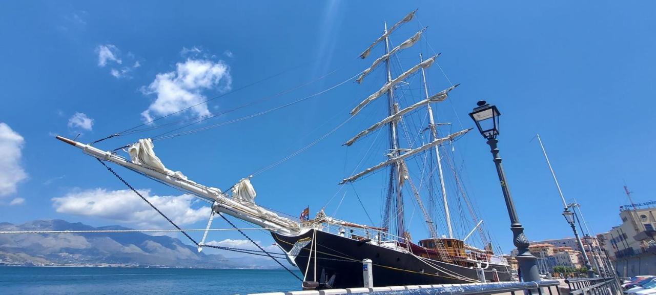 Appartamento Rosa di Mare Gaeta Esterno foto